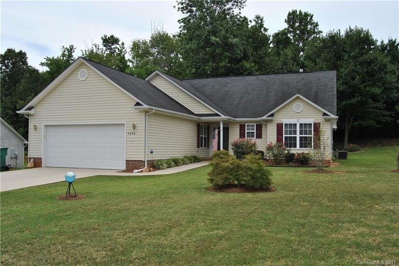 7204 Pompano Pl, Gastonia, NC 28056