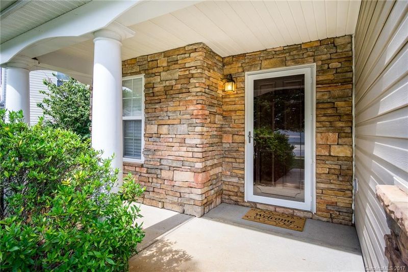 13220 Pontchatrain Ave, Charlotte, NC 28273