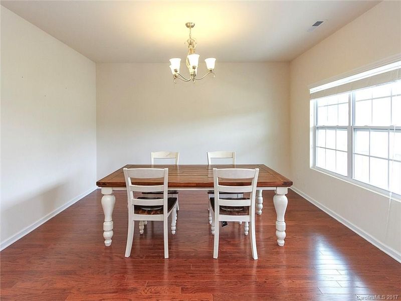 2000 Yellow Daisy Dr, Matthews, NC 28104