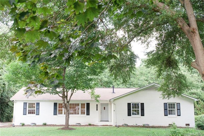 1431 E Barden Rd, Charlotte, NC 28226