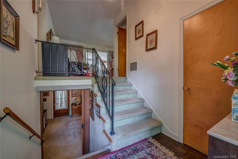 700 Kemswick Cir, Gastonia, NC 28054