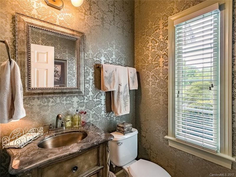 6636 Red Maple Dr, Charlotte, NC 28277