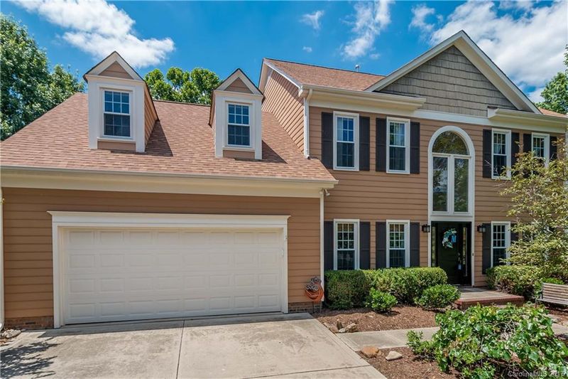 8418 Delberry Ln, Charlotte, NC 28277