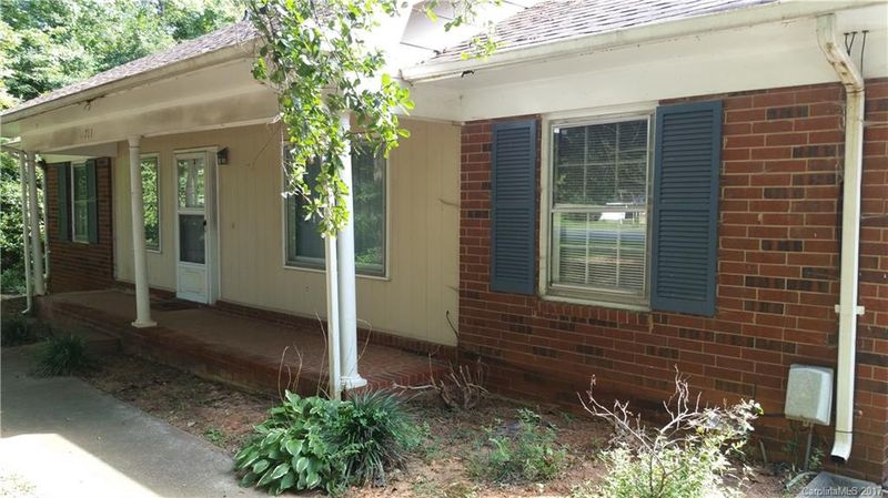 711 John St, Matthews, NC 28105