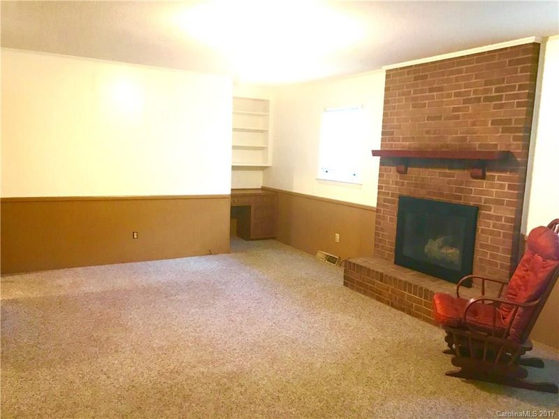 2924 Matthews Mint Hill Rd, Matthews, NC 28105