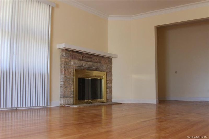 5440 Alpine Ln, Charlotte, NC 28269