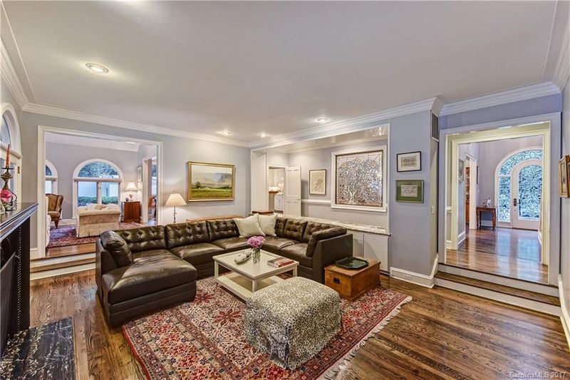 5400 Mirabell Rd, Charlotte, NC 28226