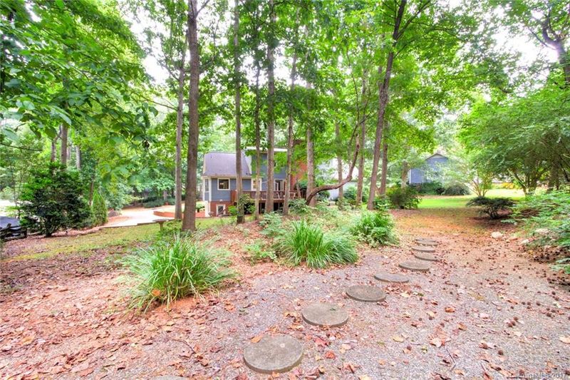 3305 Clay Ct, Gastonia, NC 28056