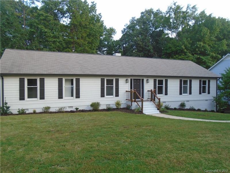 544 Blue Rock Dr, Charlotte, NC 28213
