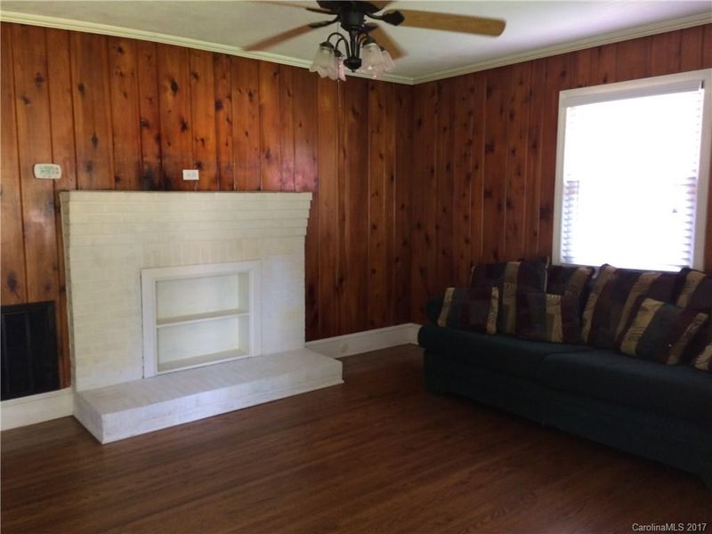 420 Parallel Dr, Harrisburg, NC 28075