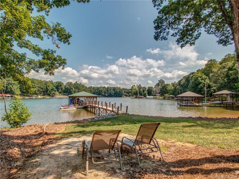6788 Pebble Bay Dr, Denver, NC 28037