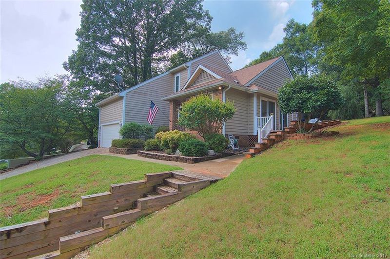 7040 Chelsea Day Ln, Tega Cay, SC 29708