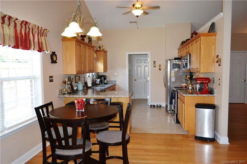 3407 Brickwood Cir, Midland, NC 28107