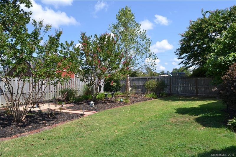 3407 Brickwood Cir, Midland, NC 28107
