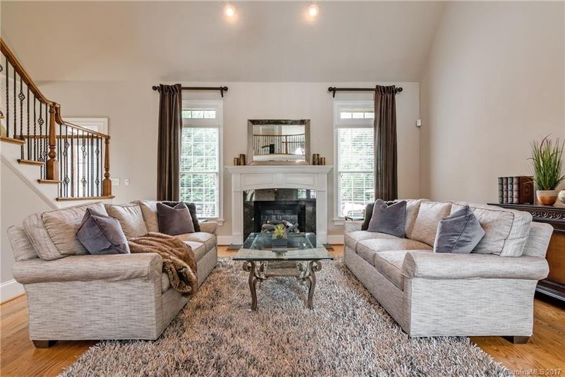 7601 Polyantha Rose Cir, Matthews, NC 28104
