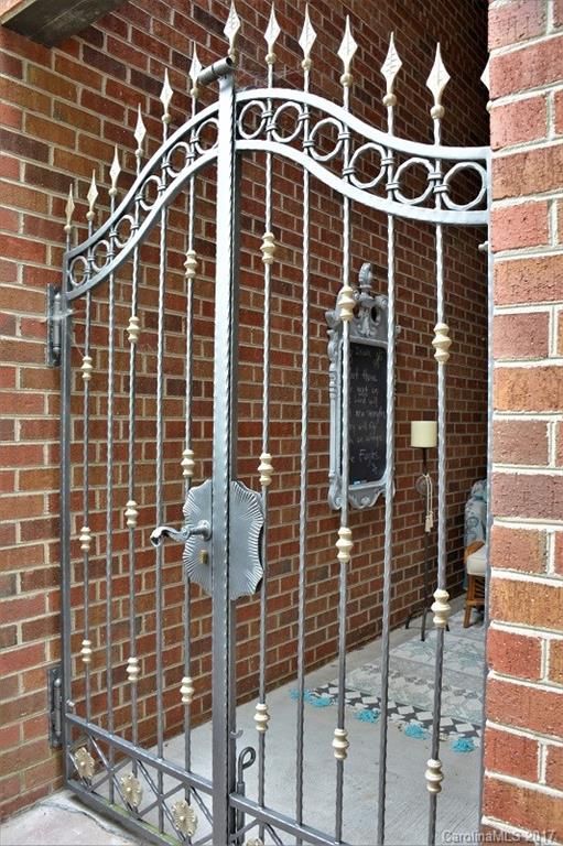 17 14th Avenue Pl #17, Hickory, NC 28601