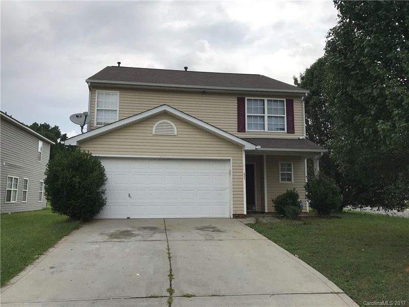 621 Lightspun Ln, Charlotte, NC 28216