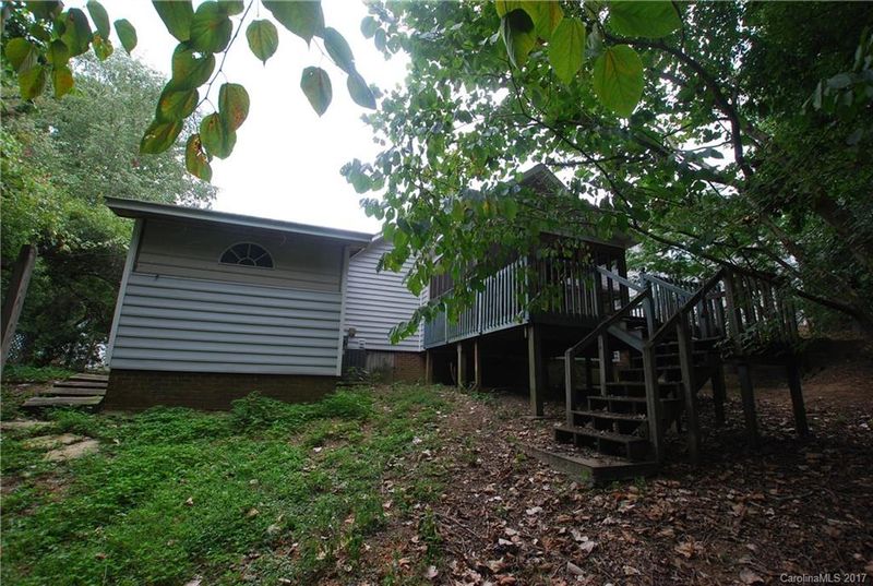 9500 Marshbrooke Rd, Matthews, NC 28105