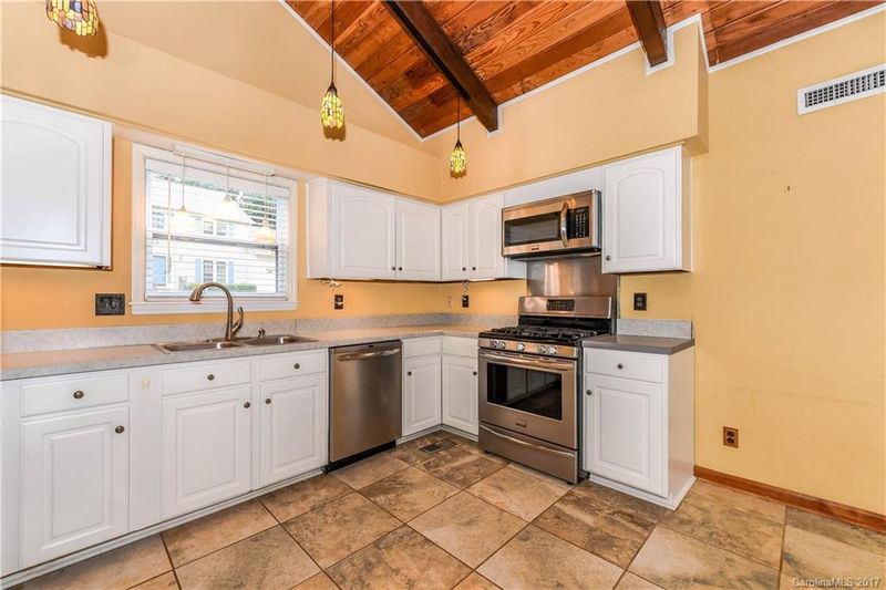 5029 Suwarrow Cir, Tega Cay, SC 29708