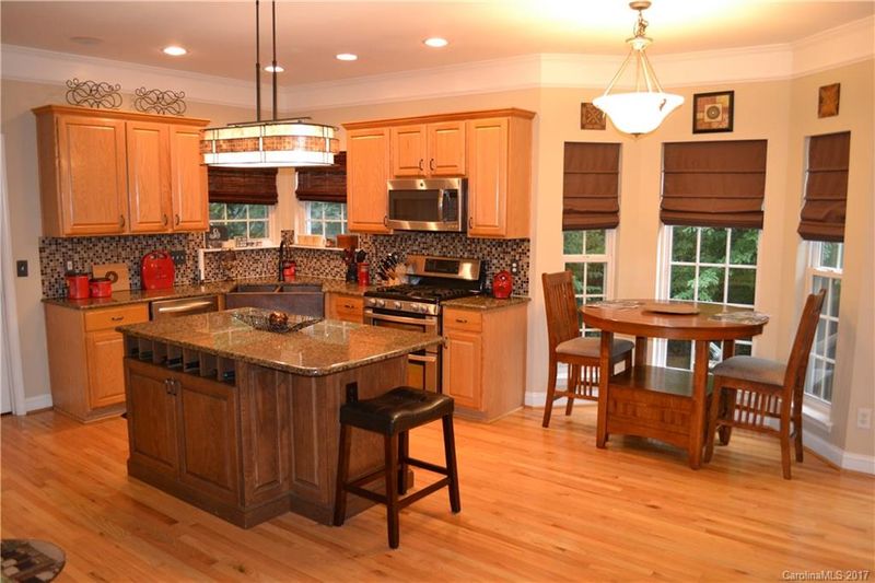 10145 Loganberry Trl, Charlotte, NC 28262