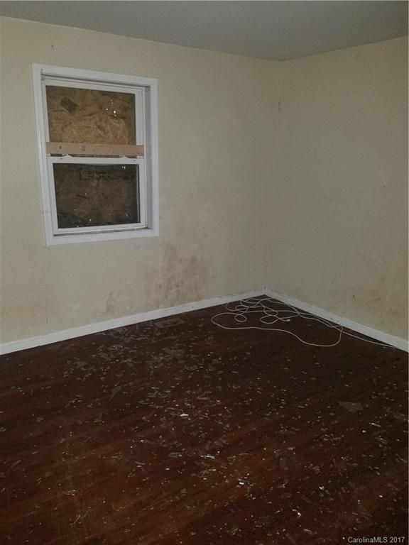2639 Columbus Cir, Charlotte, NC 28208