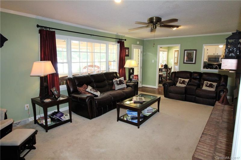 1792 E Highway 55 Hw, Clover, SC 29710
