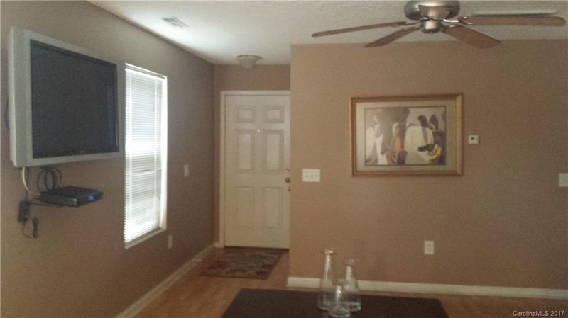 13618 Riding Hill Ave, Charlotte, NC 28213