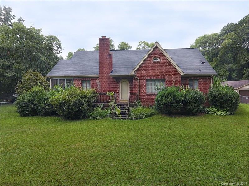 8524 Idlewild Rd, Charlotte, NC 28227