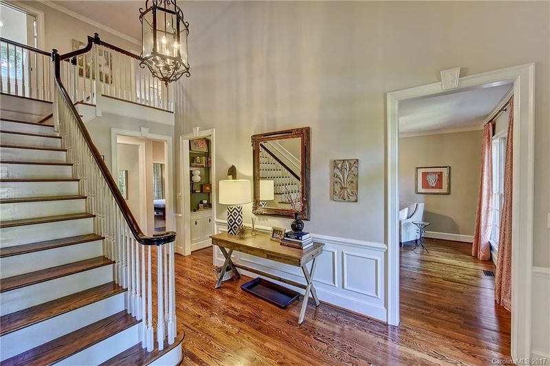 2401 Calais Pl, Charlotte, NC 28211
