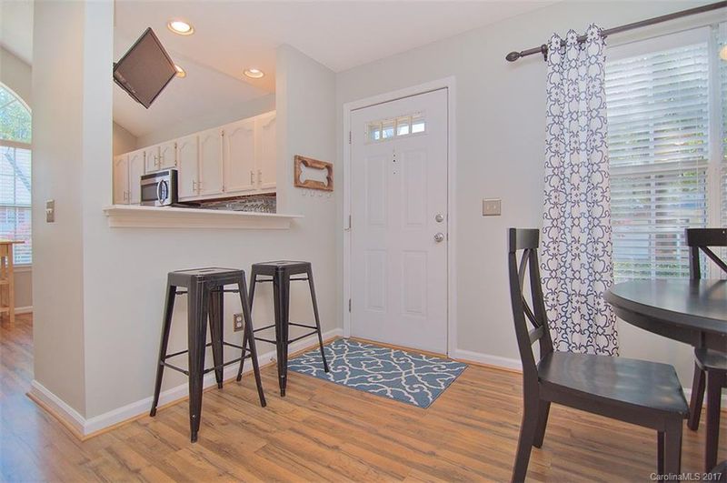 5919 Prescott Ct, Charlotte, NC 28269