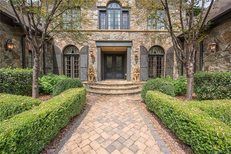 8678 Arbor Oaks Cir, Concord, NC 28027
