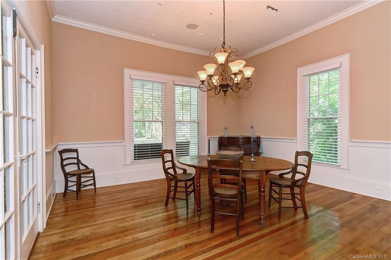 8 Wright Ave, York, SC 29745