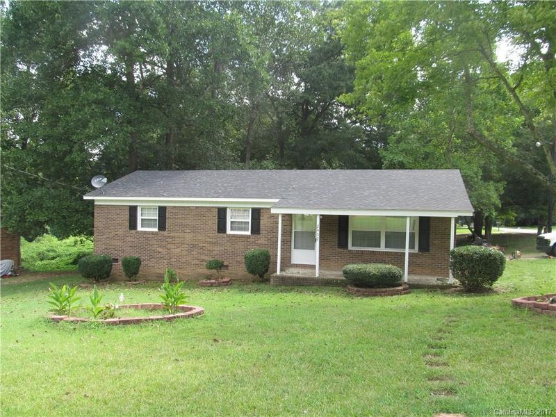 2452 Lyon St, Gastonia, NC 28052