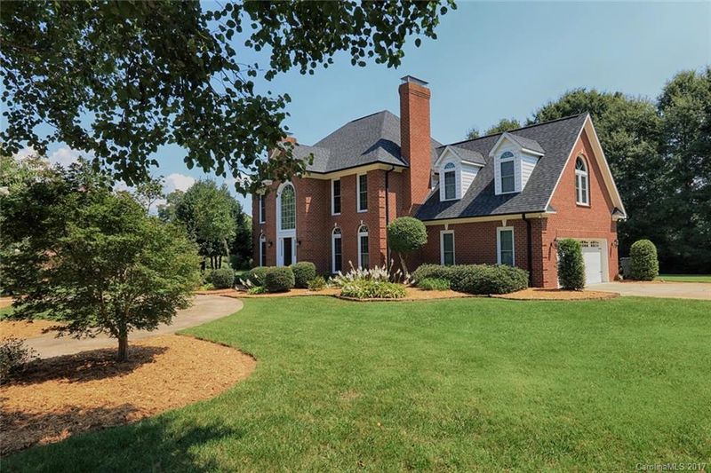 123 Pointer Ct SE, Concord, NC 28025