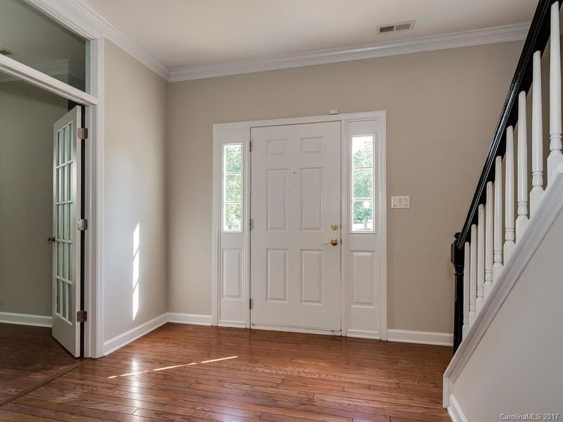 1726 Walnut Crest Ln, Matthews, NC 28105