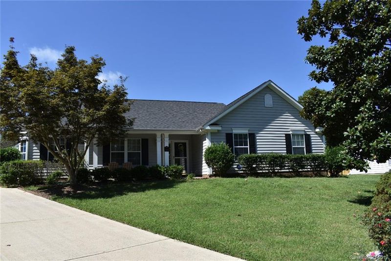 9409 Melanie Thompson Dr, Charlotte, NC 28213
