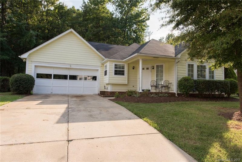 2420 Rob Roy Ct, Charlotte, NC 28208