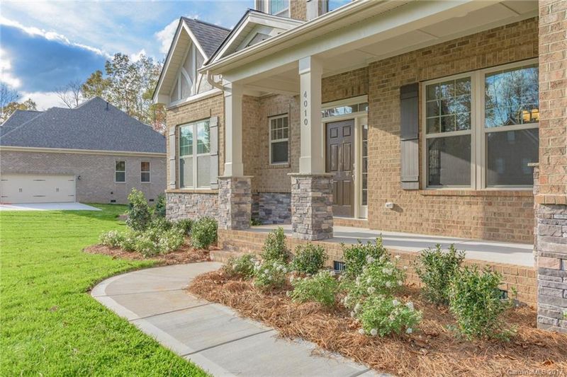 4010 Crismark Dr, Indian Trail, NC 28079