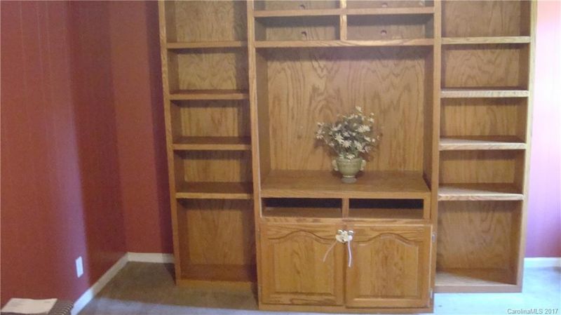 502 Park Dr, Cherryville, NC 28021