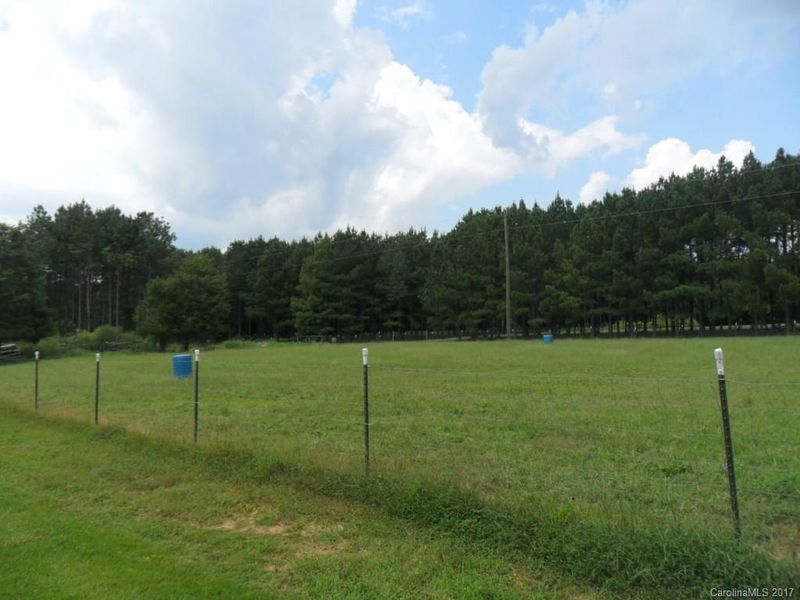 374 Greenglen Rd, Mcconnells, SC 29726