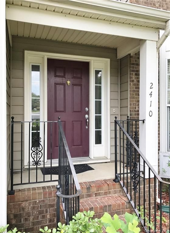 2410 Pimpernel Rd, Charlotte, NC 28213