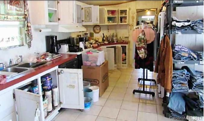 219 Whippoorwill Ln, Mount Holly, NC 28120