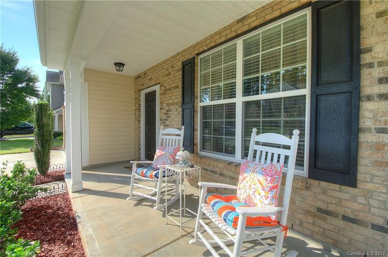 145 Weavers Glenn Pl, Charlotte, NC 28262
