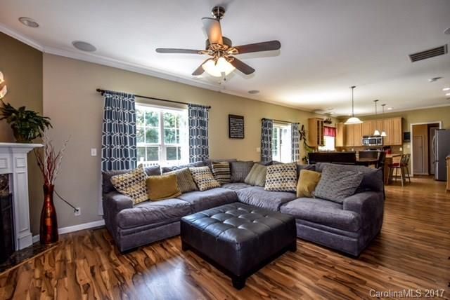 7668 Sarah Dr, Denver, NC 28037