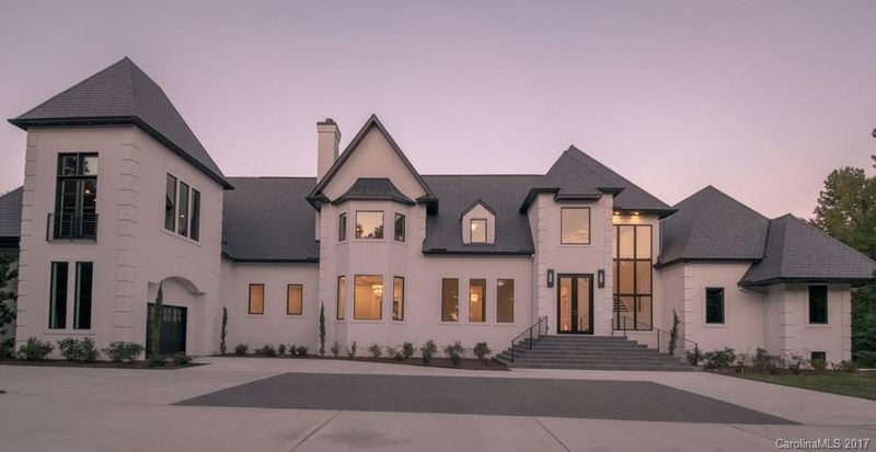 8407 Winged Bourne Rd, Charlotte, NC 28210
