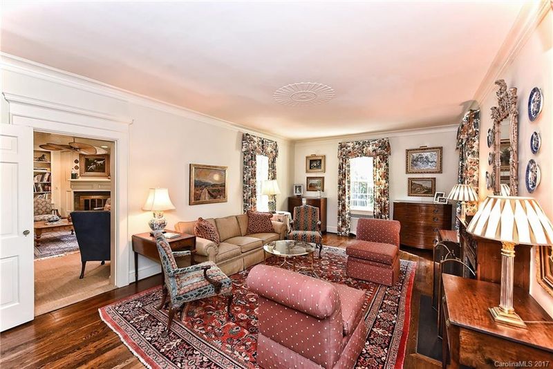 263 Hempstead Pl, Charlotte, NC 28207