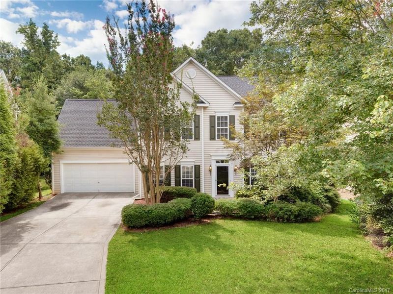 12511 Cardinal Woods Dr, Pineville, NC 28134
