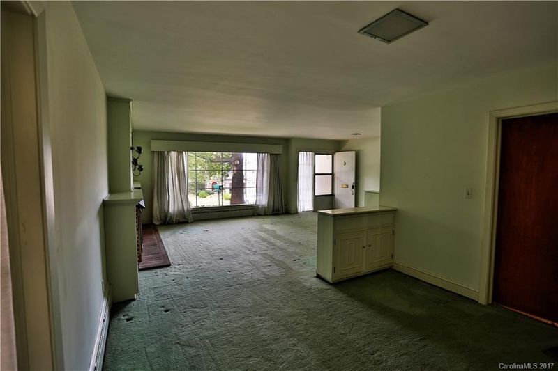 141 Catawba Ave, Mount Holly, NC 28120
