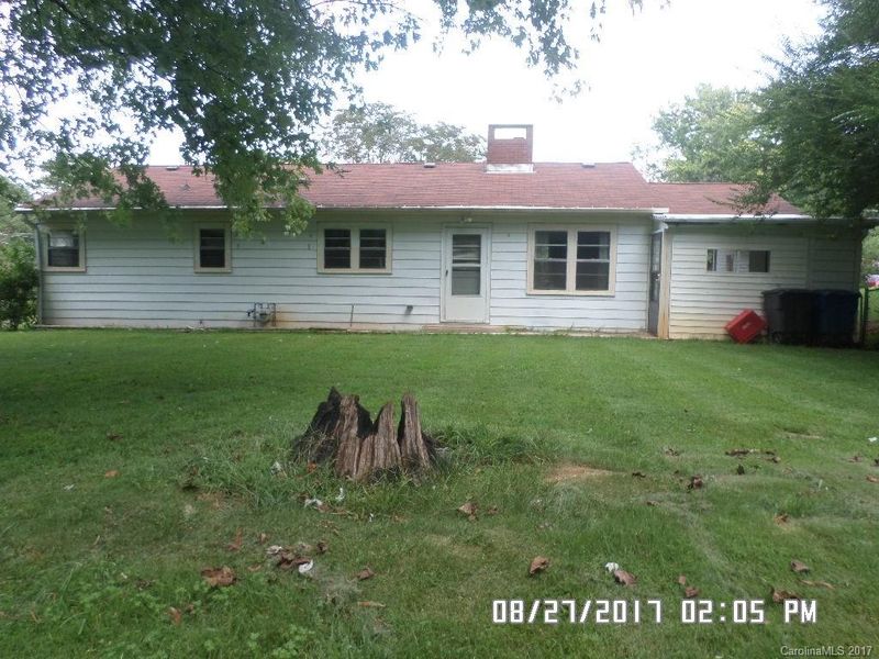 426 Hillcrest Dr #14, Statesville, NC 28677
