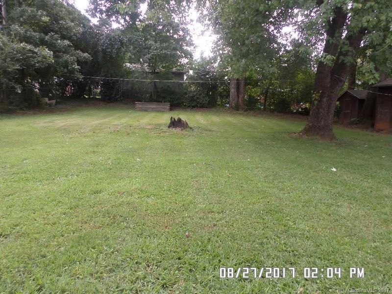 426 Hillcrest Dr #14, Statesville, NC 28677